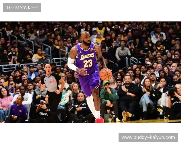 詹姆斯领衔湖人迎战雄鹿，字母哥缺阵引发赛季重大悬念