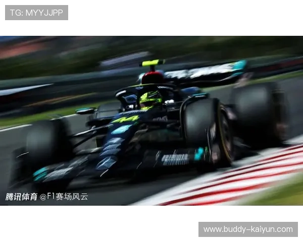 F1赛场风云多支车队激烈角逐冠军悬念持续升级引发全球车迷热议