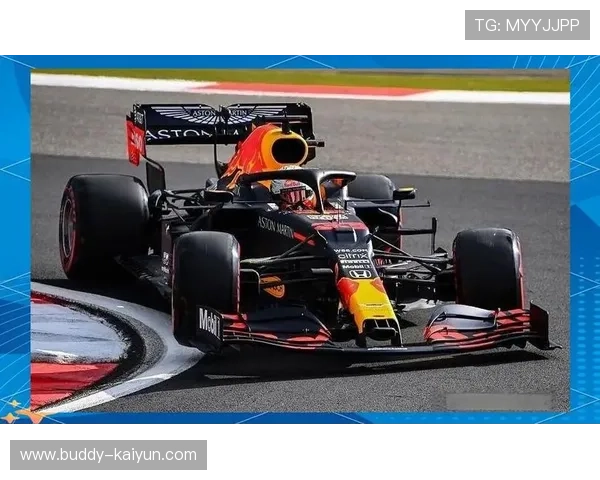 F1赛季最新动态：车队阵容调整与新技术革新带来的挑战