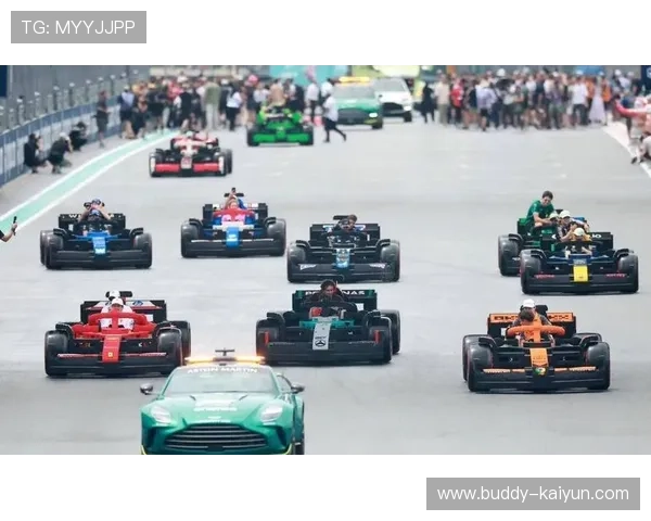 F1赛季精彩回顾:红牛连胜纪录破局 梅赛德斯和法拉利迎来强势反击 F1赛季精彩回顾:红牛连胜纪录破局 梅赛德斯和法拉利迎来强势反击