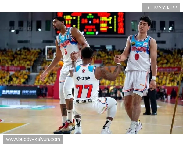 国王队状态回暖冲击季后赛核心阵容磨合渐入佳境引发关注持续升温态势明显